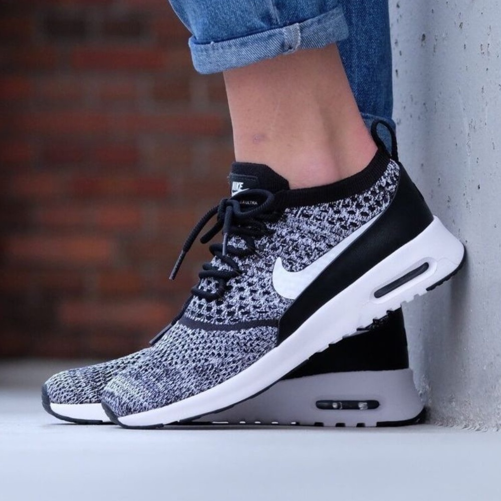 NWOT Nike AIR MAX THEA Ultra Flyknit, Black White